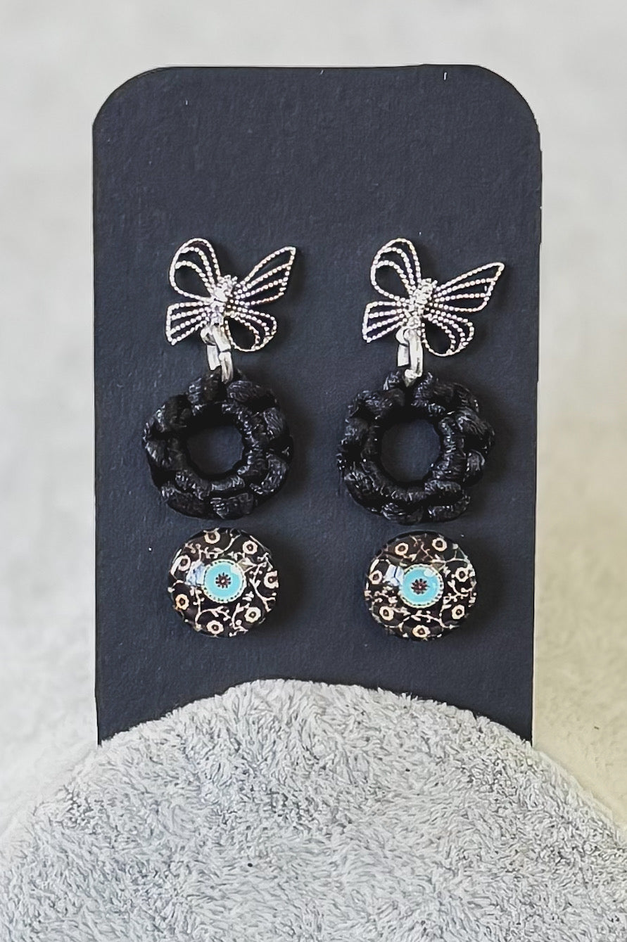 Bow design earring set