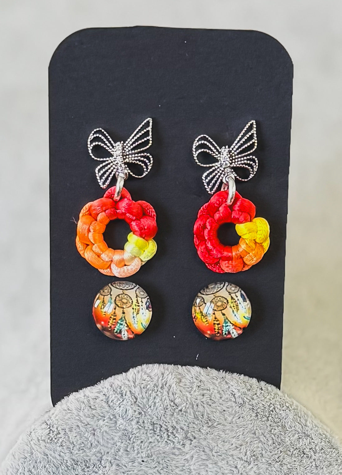 Bow design earring set